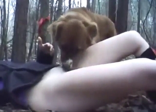 Sublime babe with around ass wants dog to lick