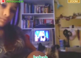 Ładna dziewczyna też będzie się masturbować